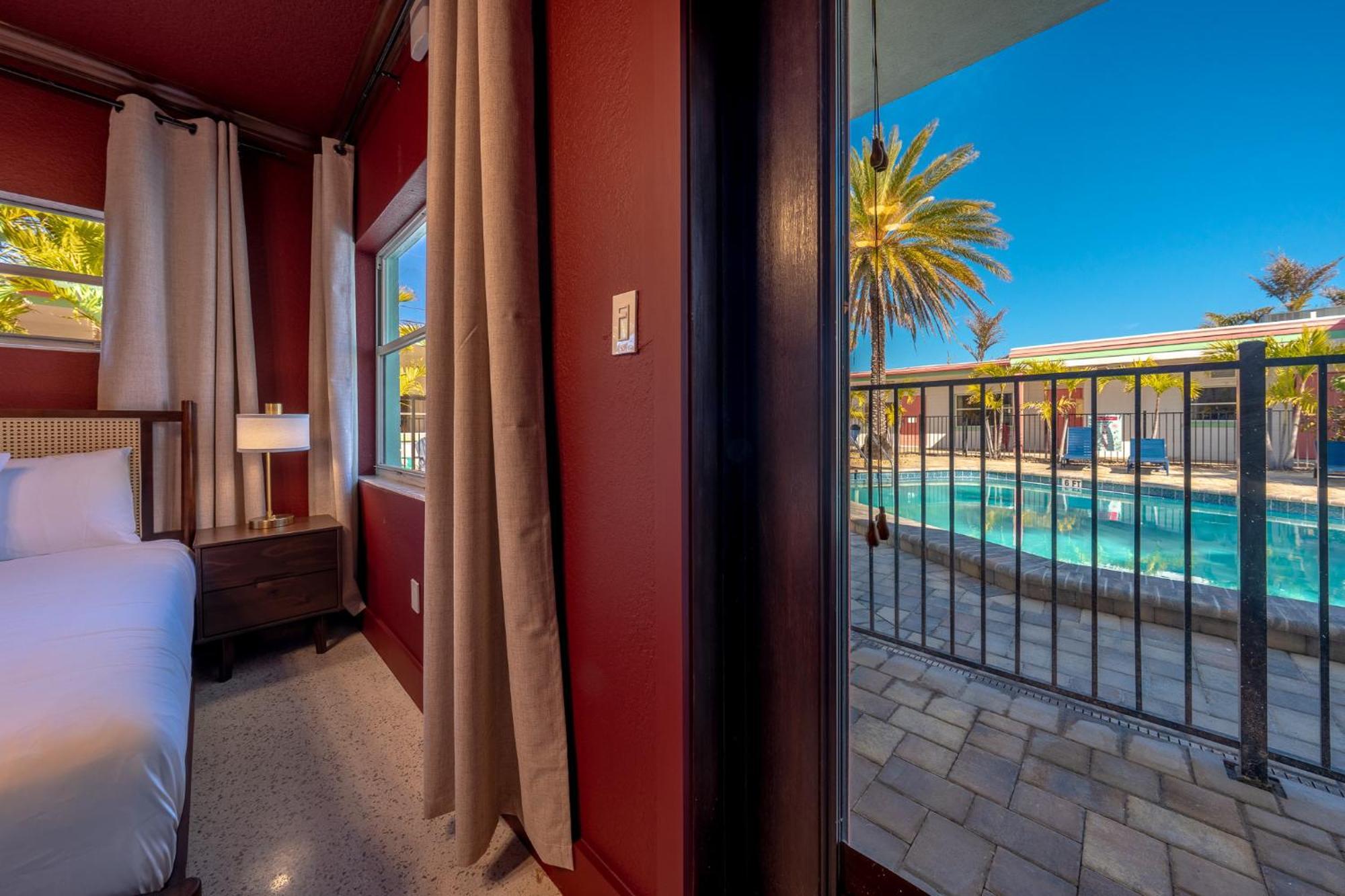 Monaco Vacation Rentals 克利尔沃特 外观 照片