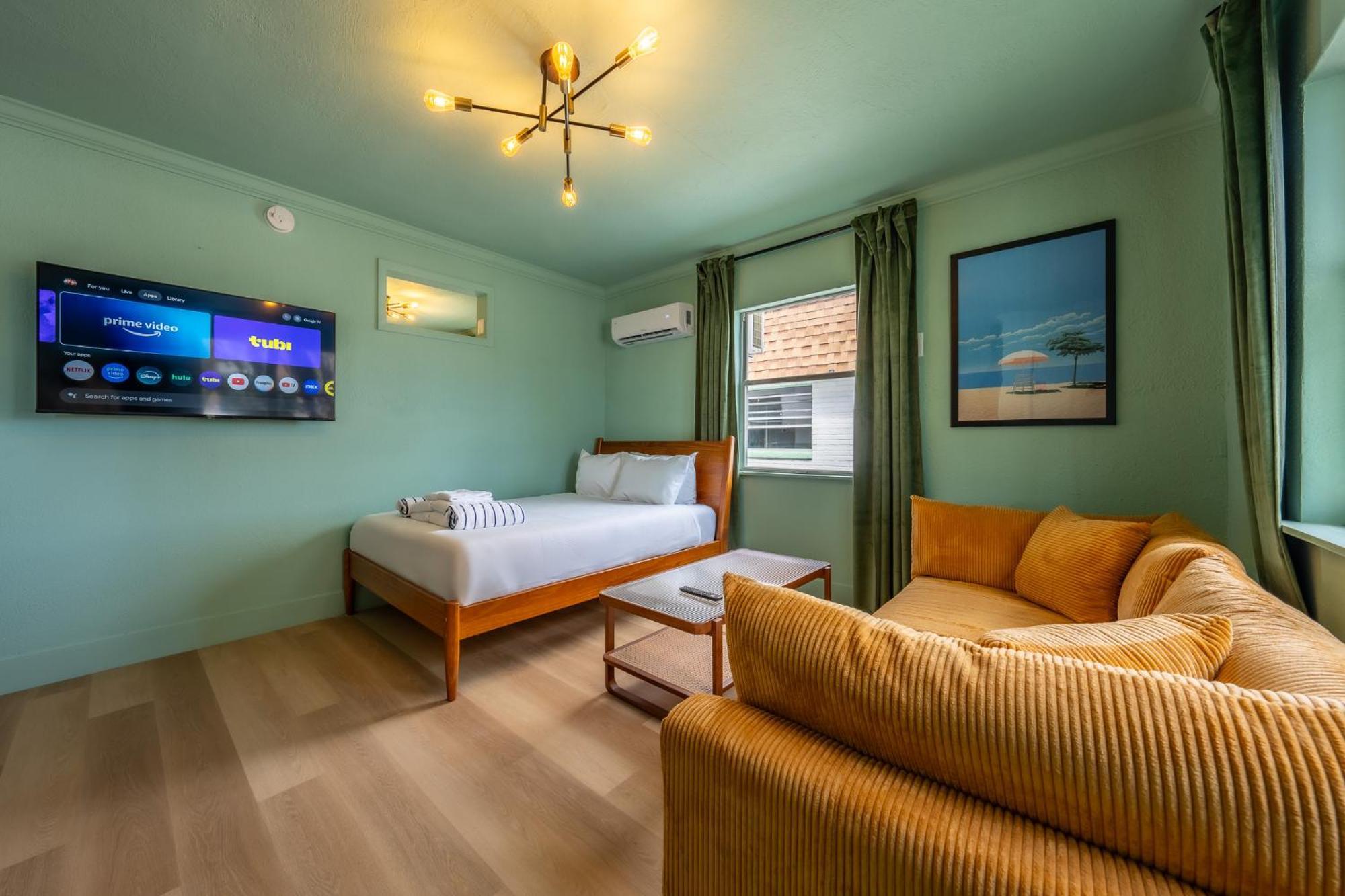 Monaco Vacation Rentals 克利尔沃特 外观 照片