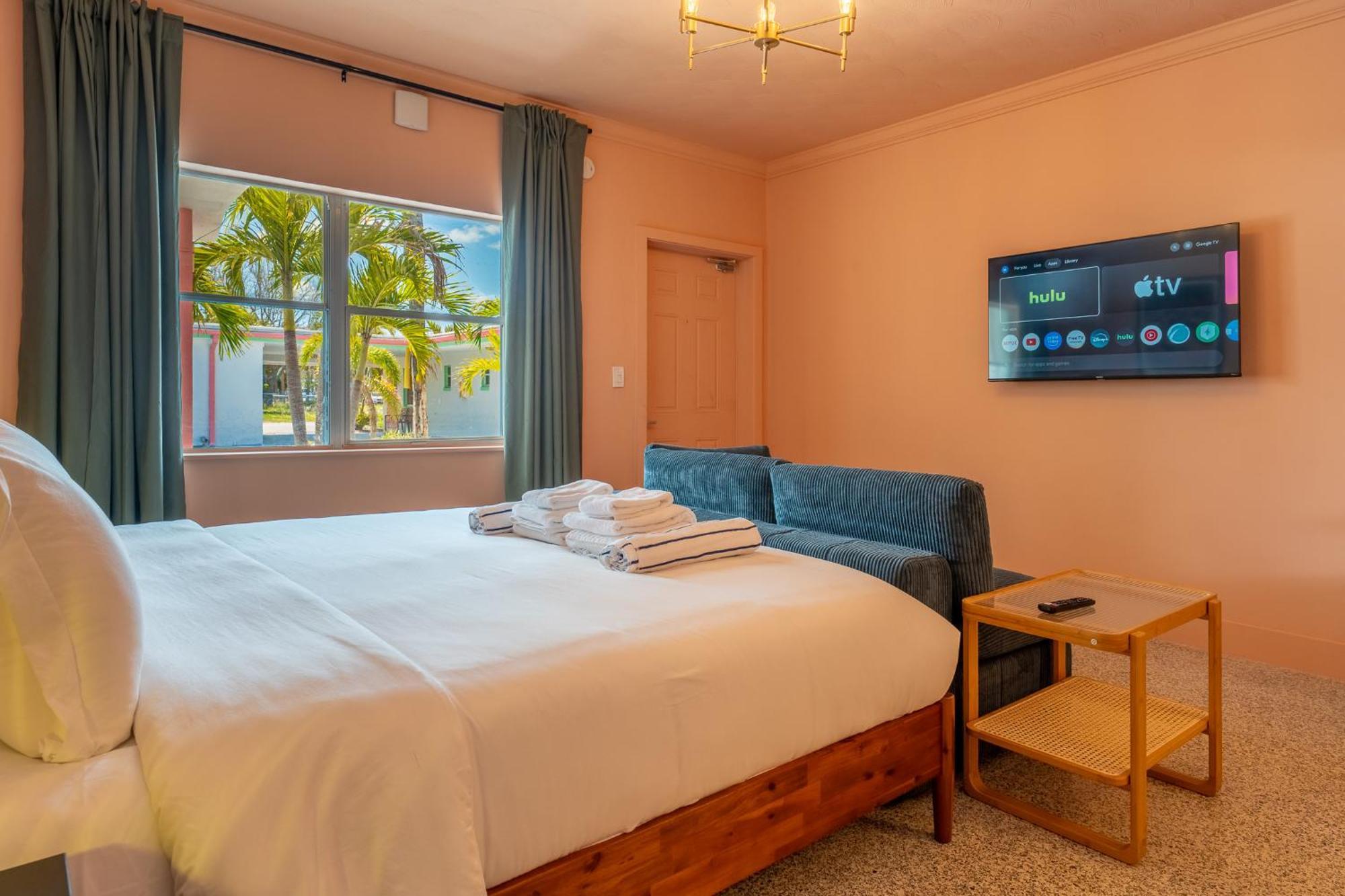 Monaco Vacation Rentals 克利尔沃特 外观 照片